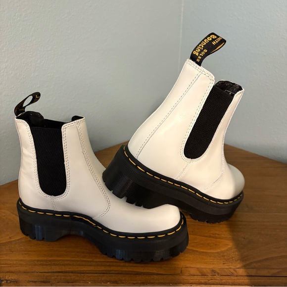 NEW Dr. Martens White 2976 Quad Chelsea Combat Boots - Picture 1 of 8